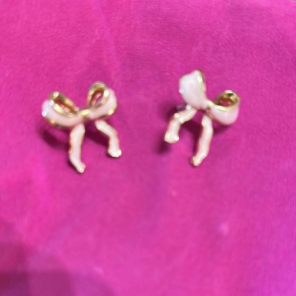 Elegant Gold Bow Earrings